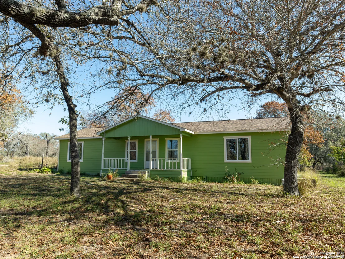 Photo of 324 OAK LN