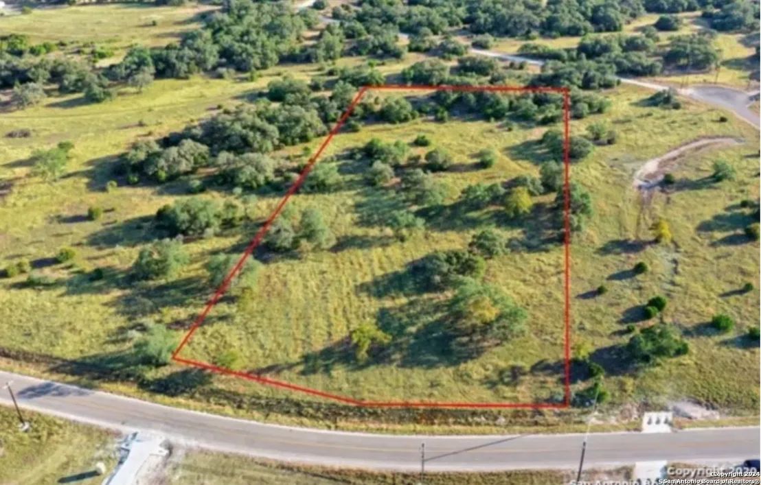 Photo of 114 Sabinas Creek Ranch Rd