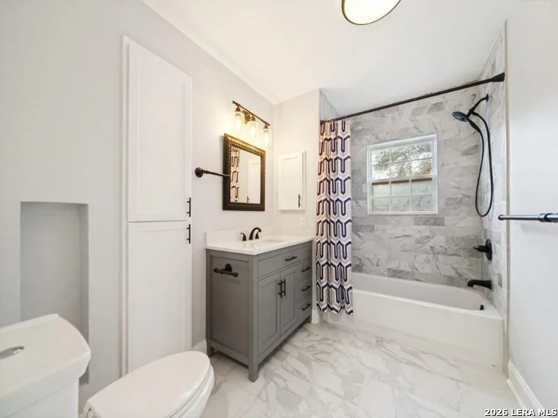 Photo of 104 Highland Woods
