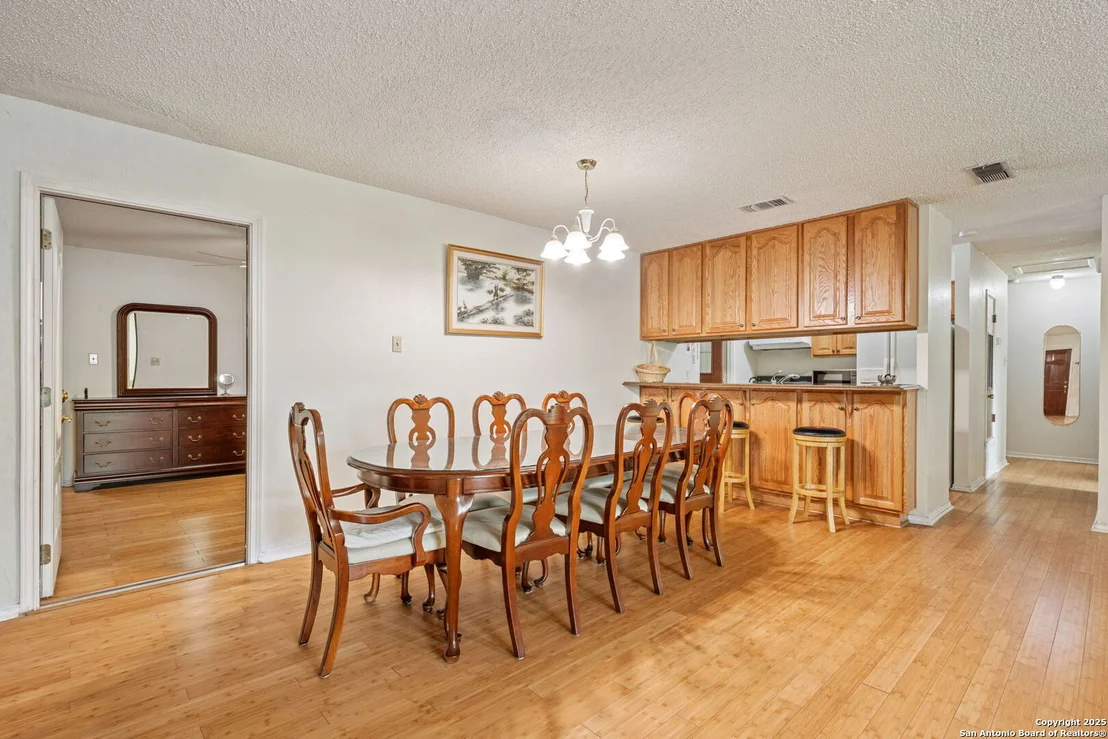 Photo of 6719 Lucerne