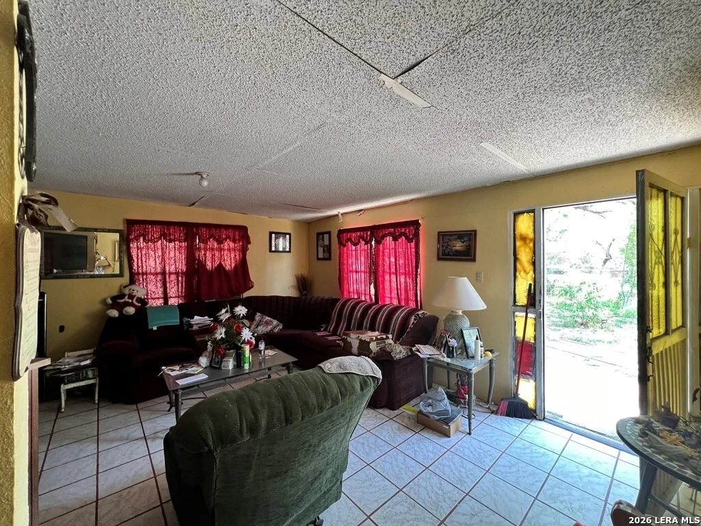Photo of 705 Calle Progreso