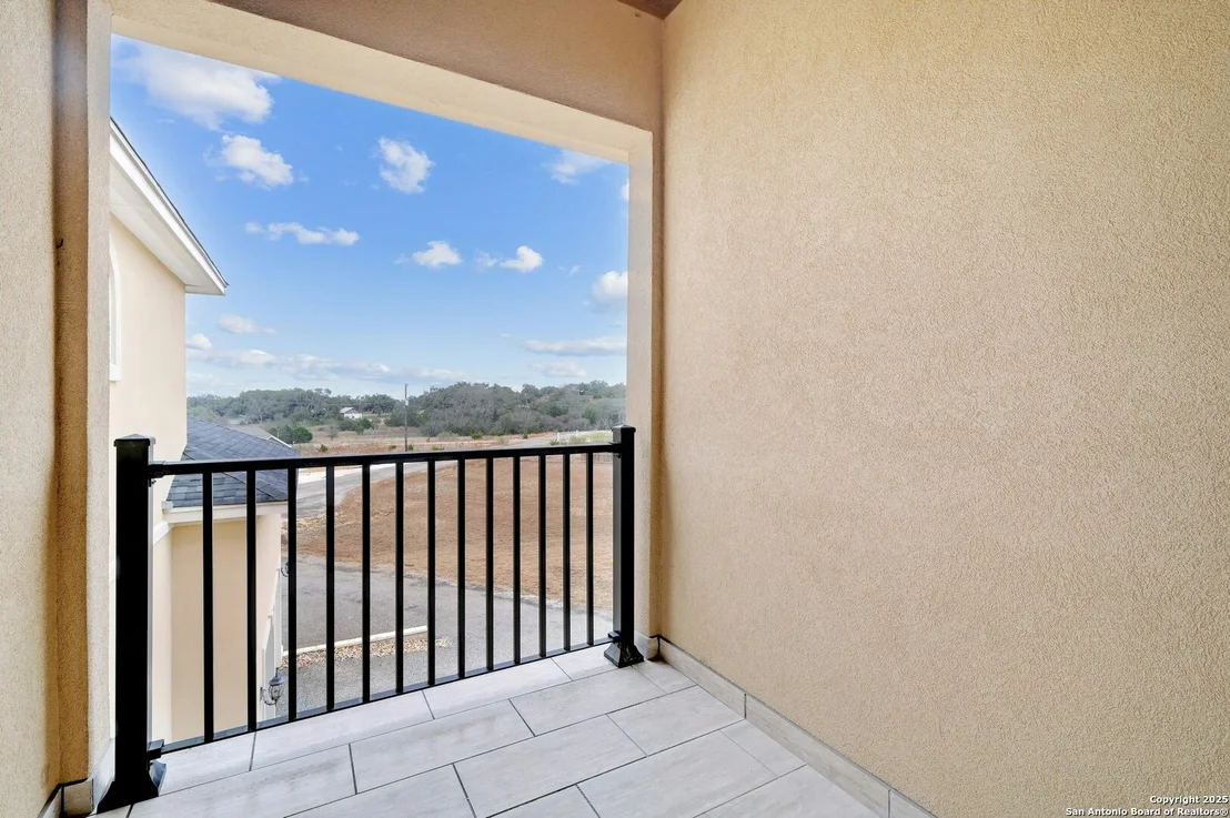 Photo of 105 N Micah Andrews
