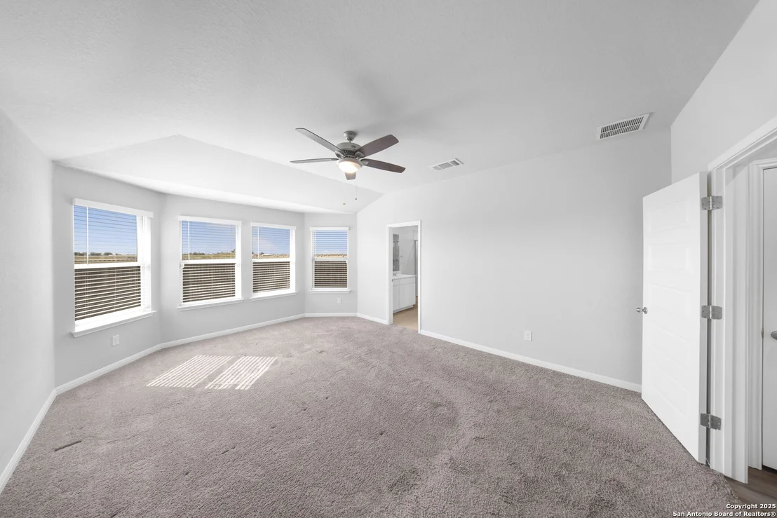 Photo of 752 Clara Park