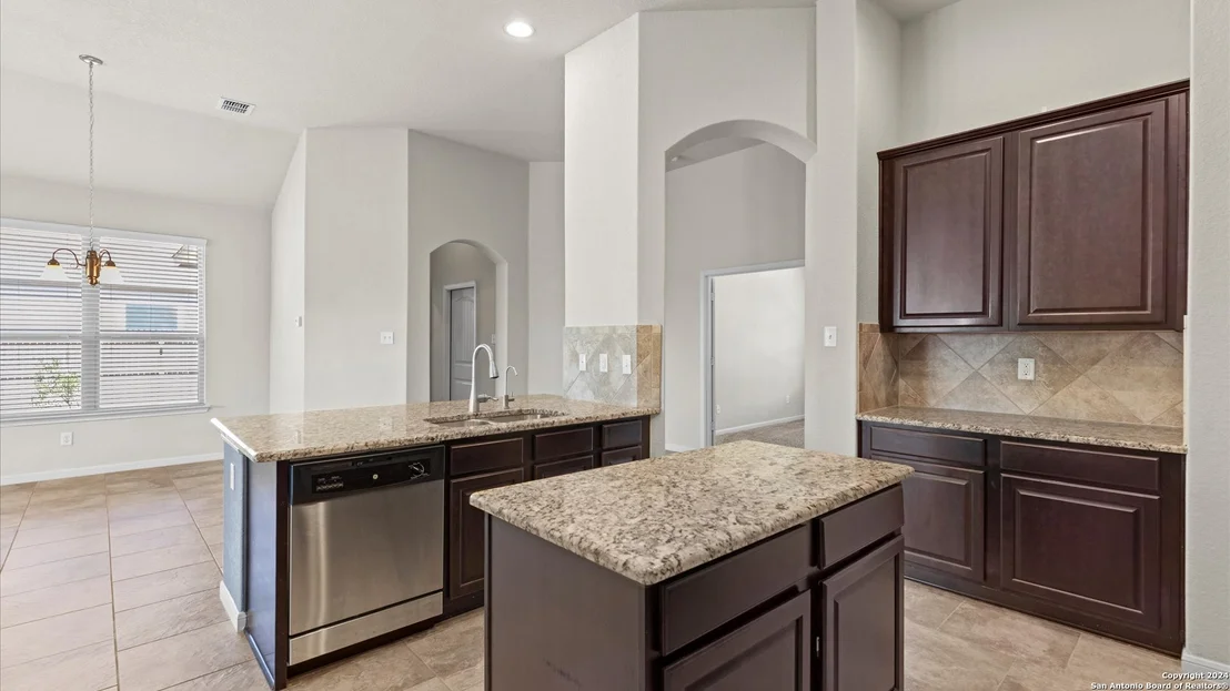 Photo of 520 MEADOW WIND