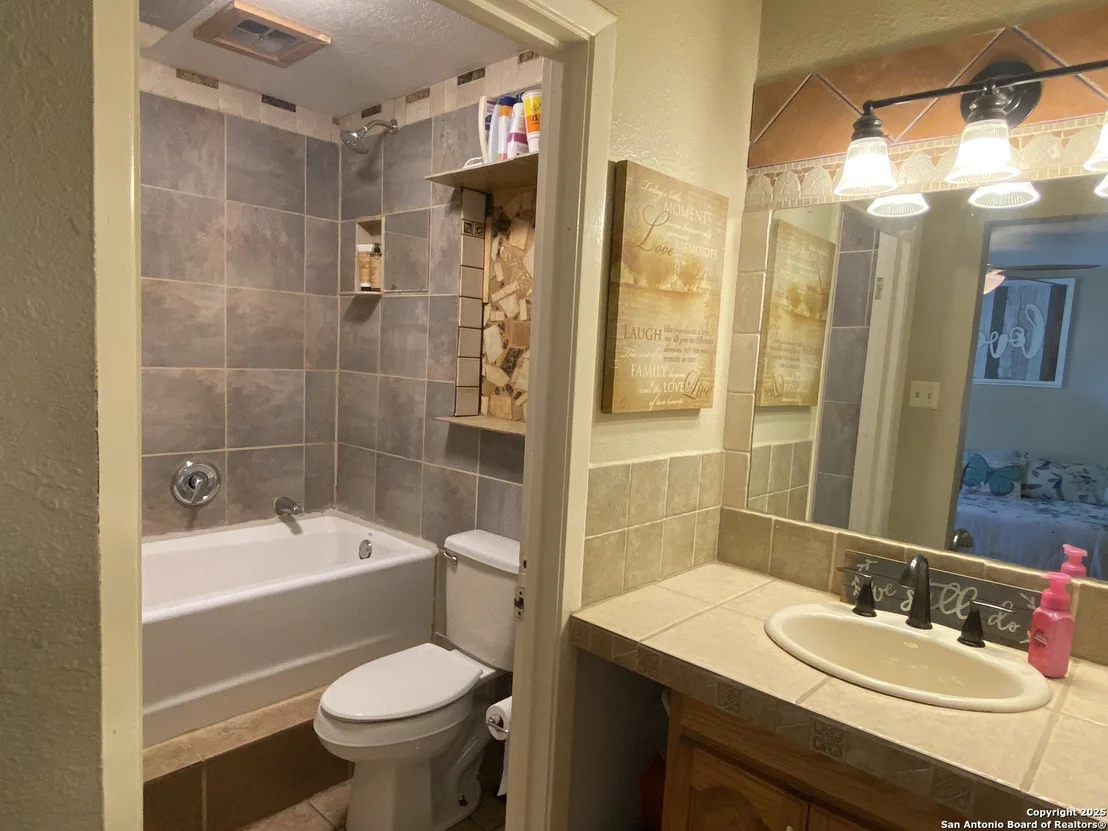 Photo of 119 Laurel Way