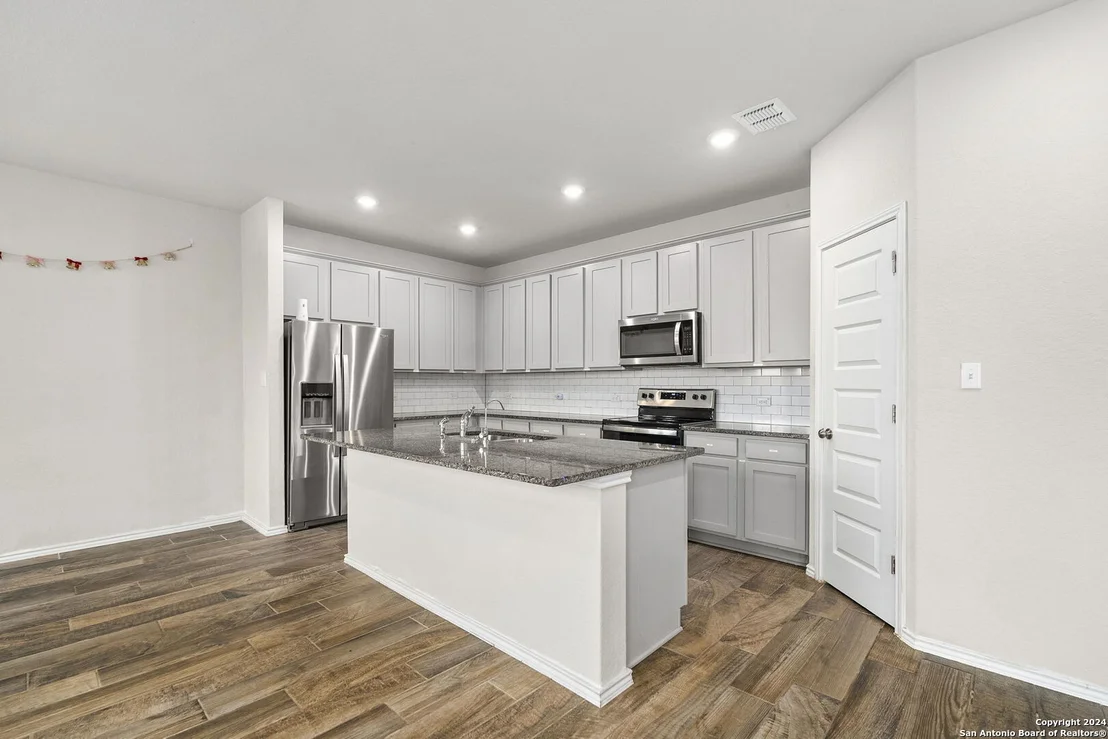 Photo of 7727 Abbey Place