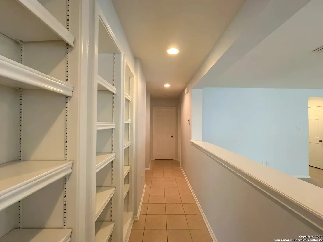 Photo of 4418 Semora Oak