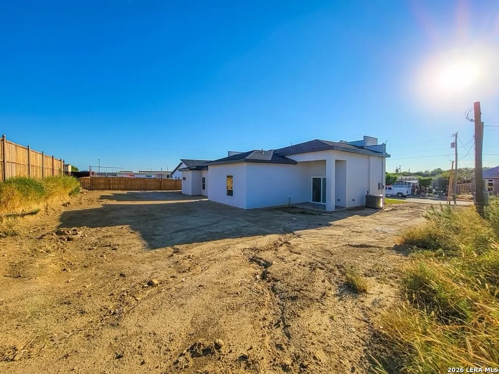 Photo of 1022 Colon Lane