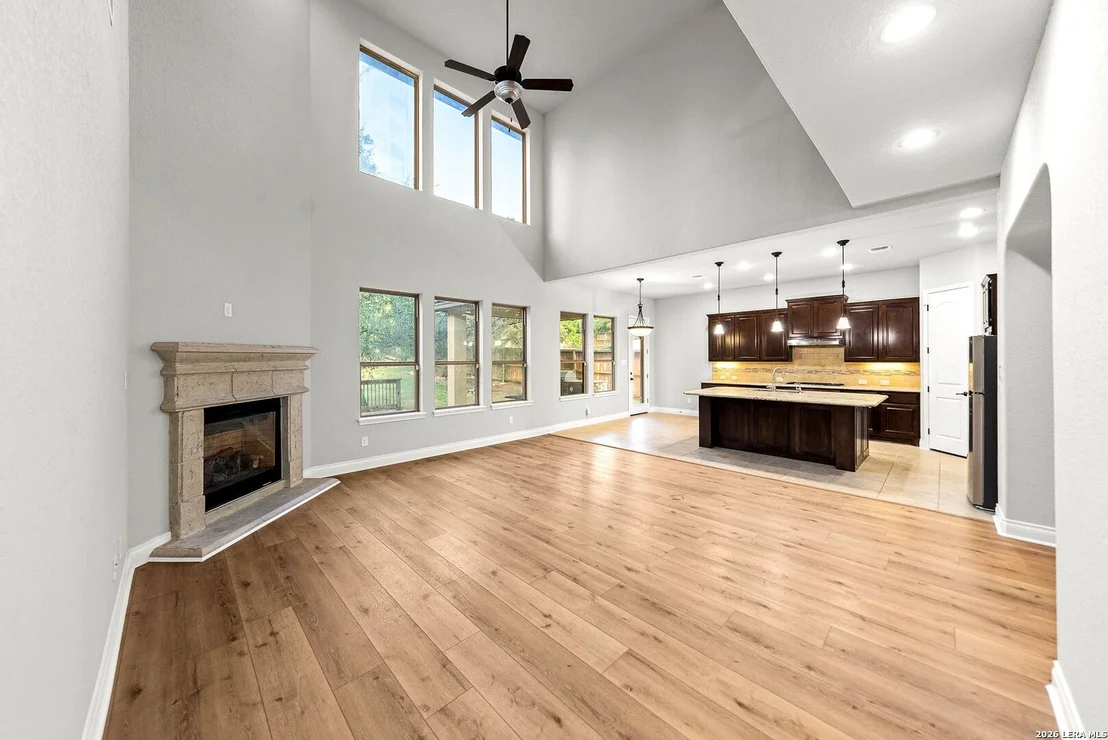 Photo of 25207 Estancia Cir,