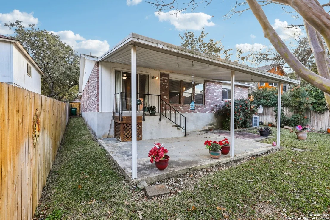 Photo of 9181 RIDGE PATH