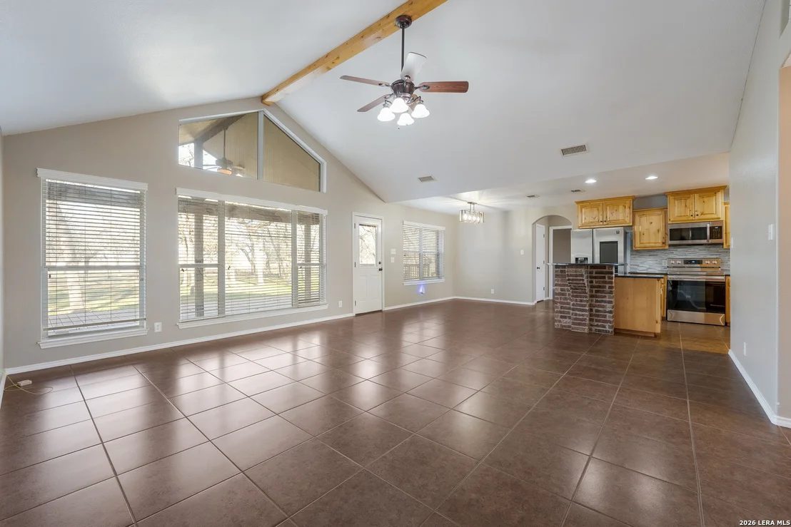 Photo of 521 JACOBS LN