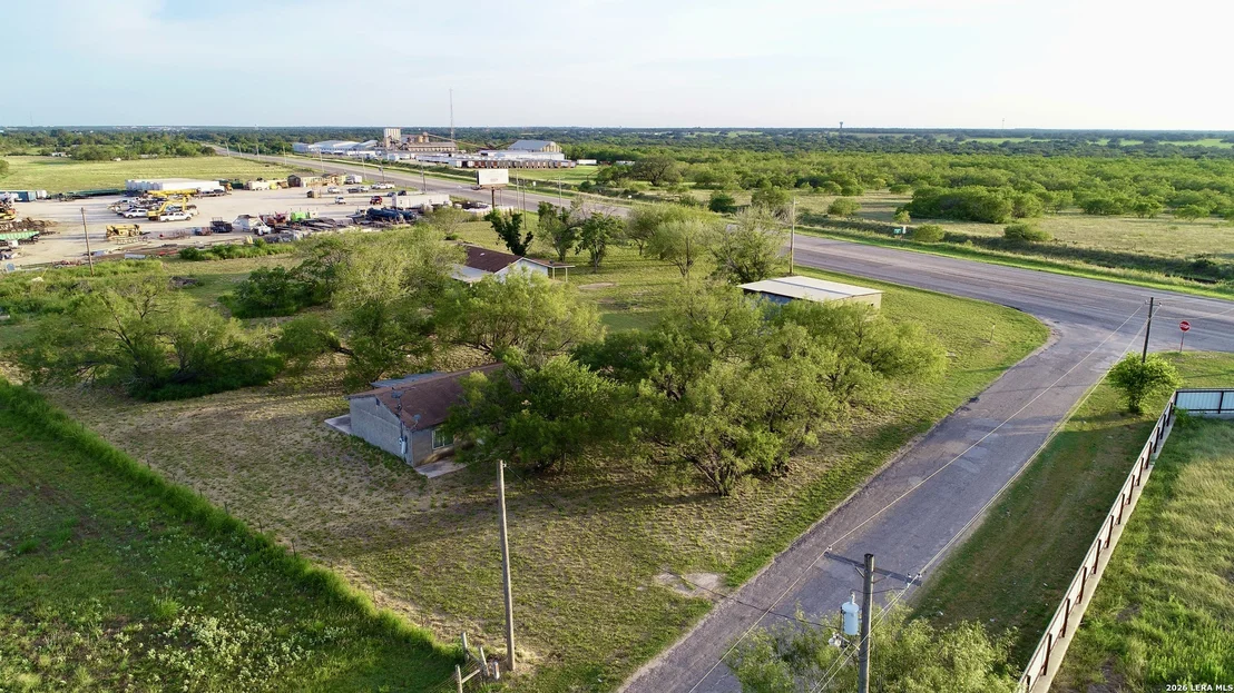 Photo of 3768 Highway 281