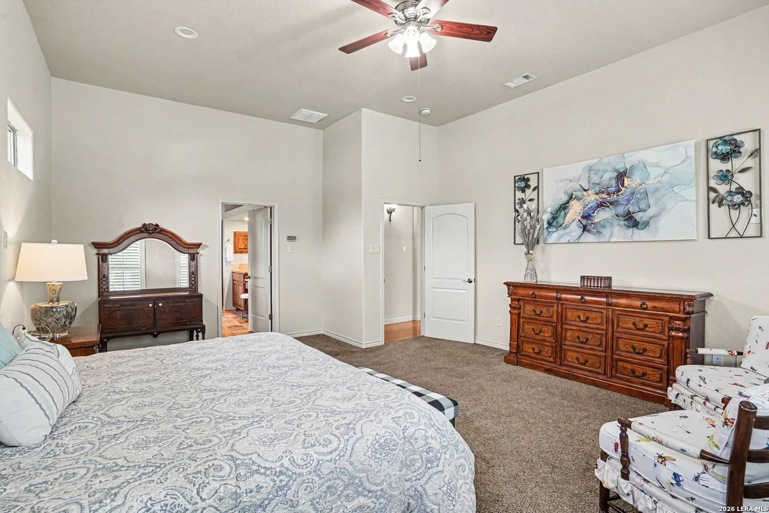 Photo of 233 MEADOWLARK LN