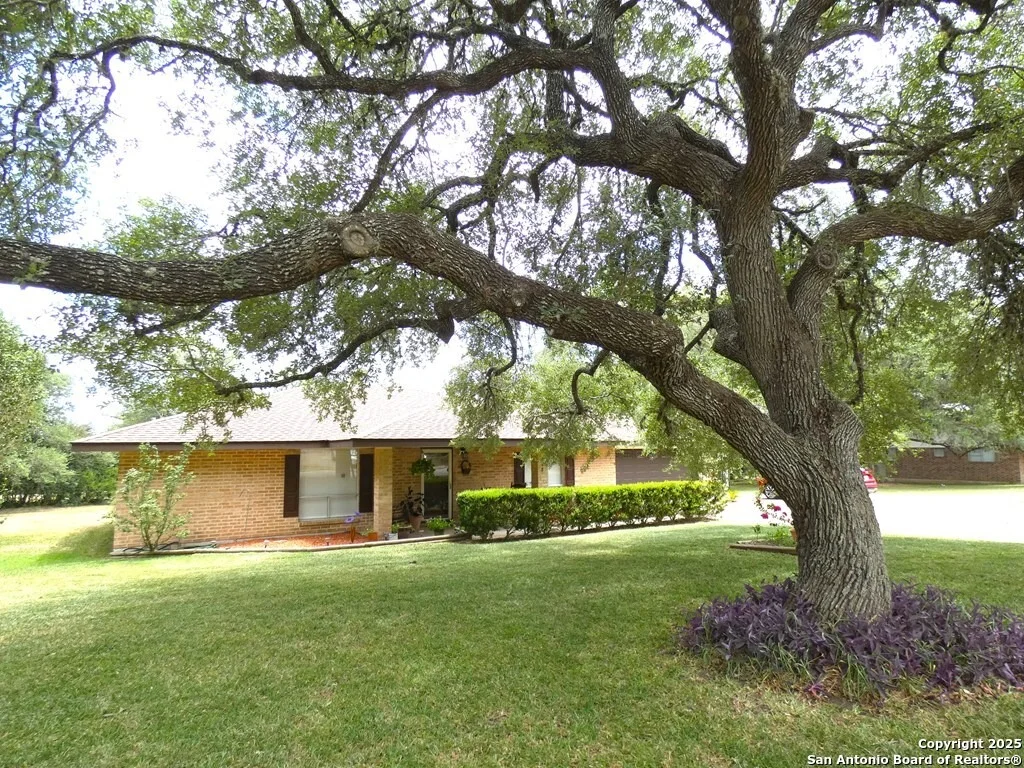 Photo of 218 Kessler Lane