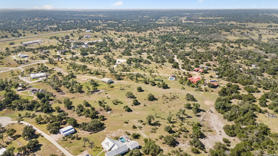 Photo of 652 OVERLOOK DR