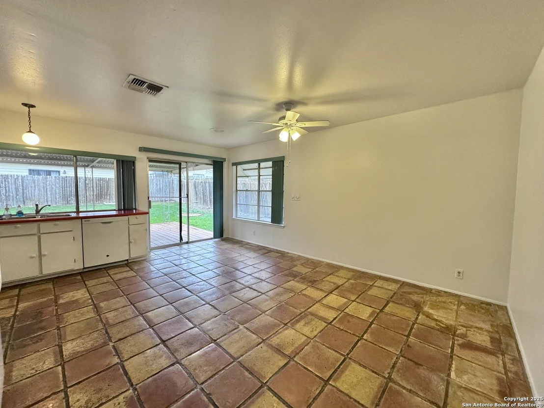 Photo of 8015 New World