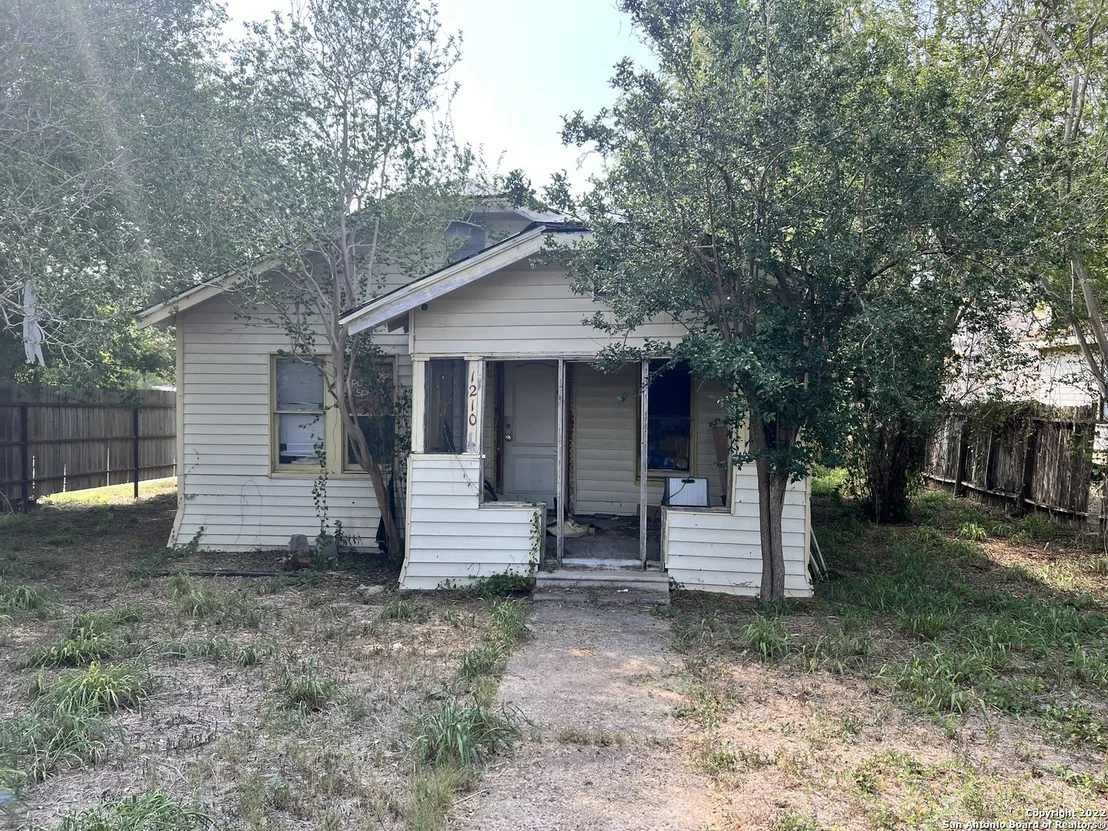 Photo of 1210 King David Dr