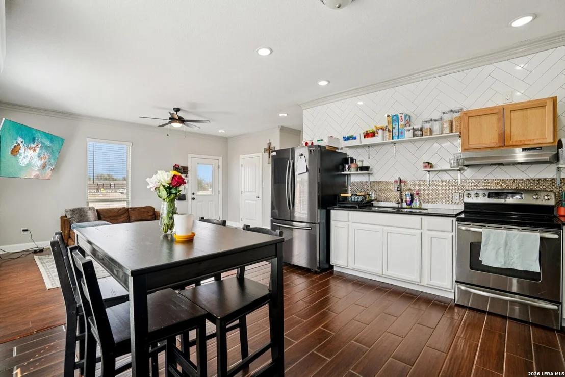 Photo of 325 Las Palomas