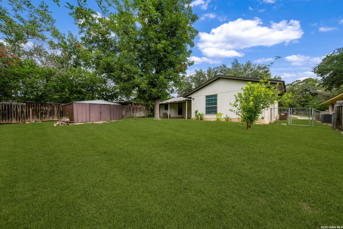 Photo of 7131 FOREST BRK