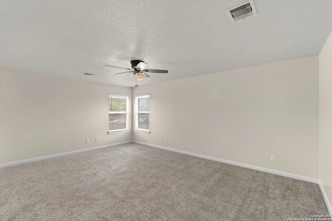 Photo of 213 Springtree Parkway