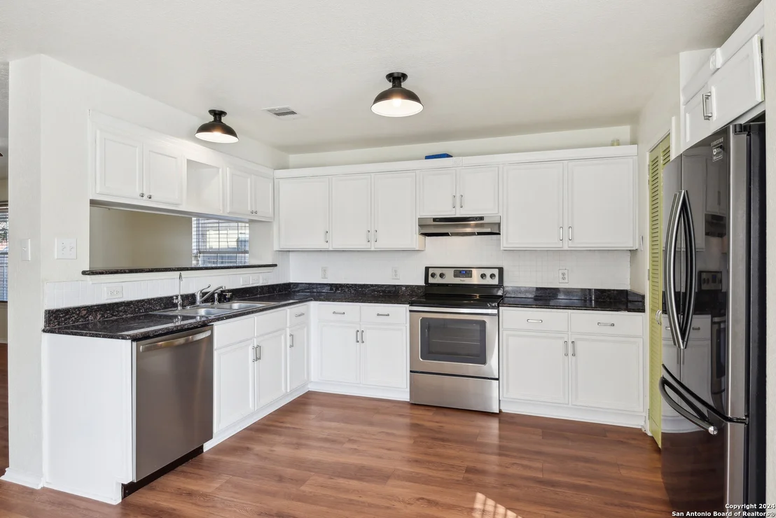 Photo of 684 CHEROKEE BLVD