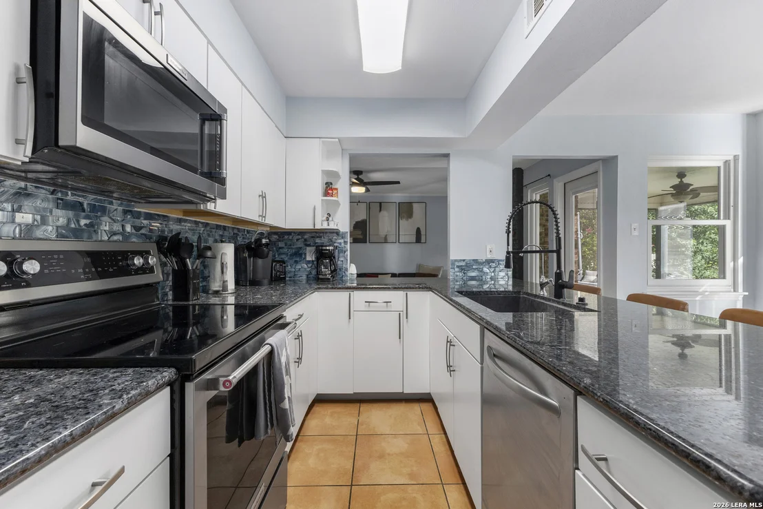 Photo of 10807 Mount Ida