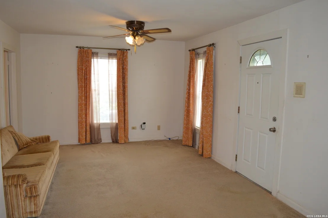 Photo of 425 Robert E Lee