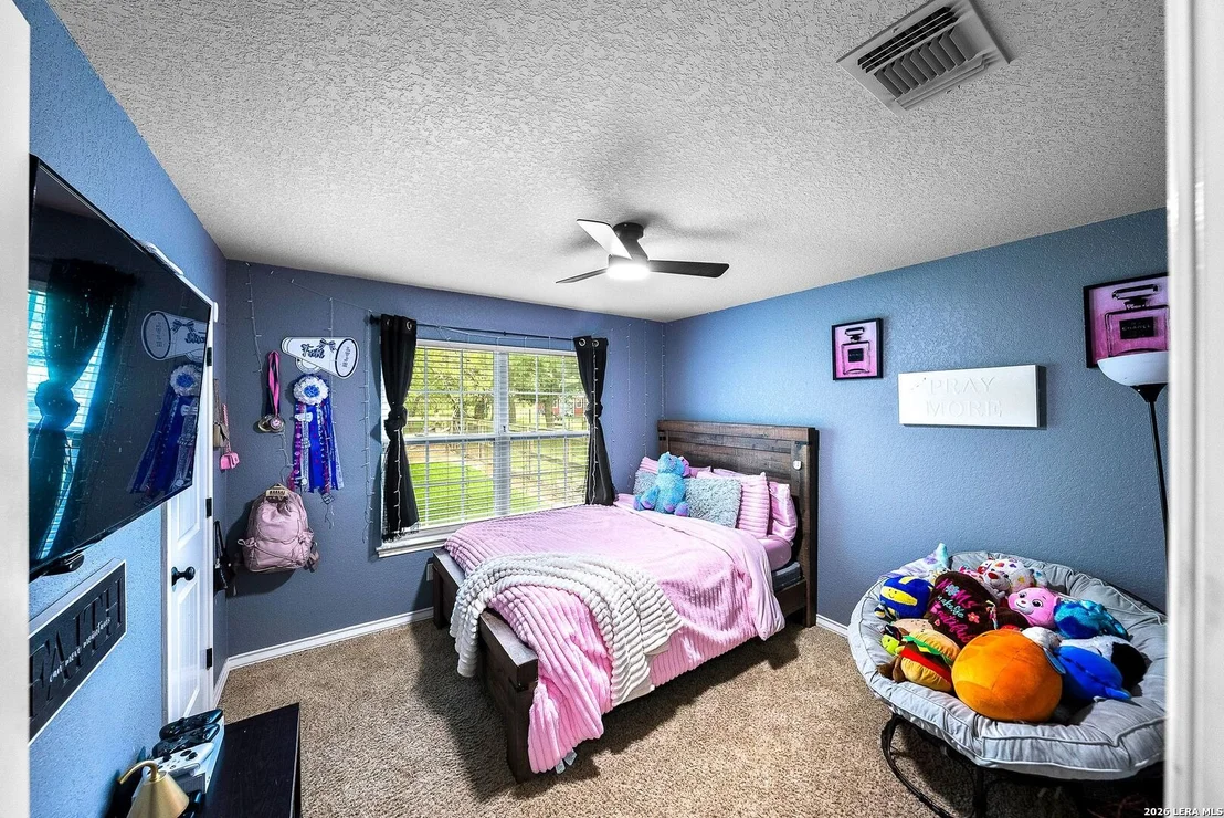 Photo of 552 Jacobs Ln