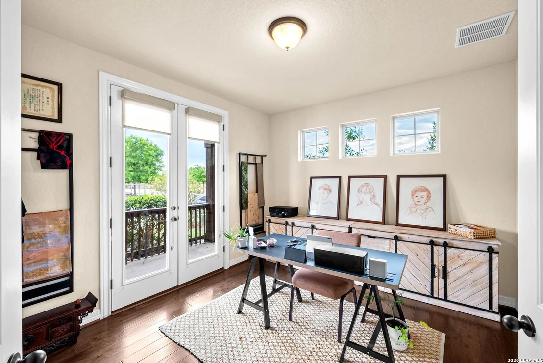 Photo of 11816 Field Bend