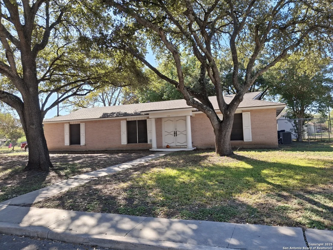 Photo of 3601 Vinecrest