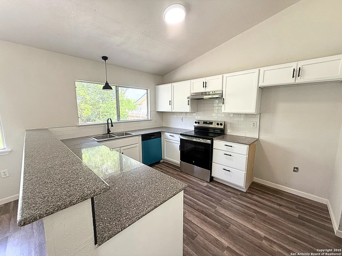 Photo of 14663 Hillside Ridge