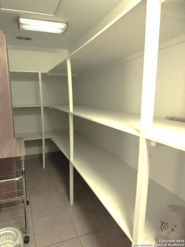 Photo of 40 Encino Loma