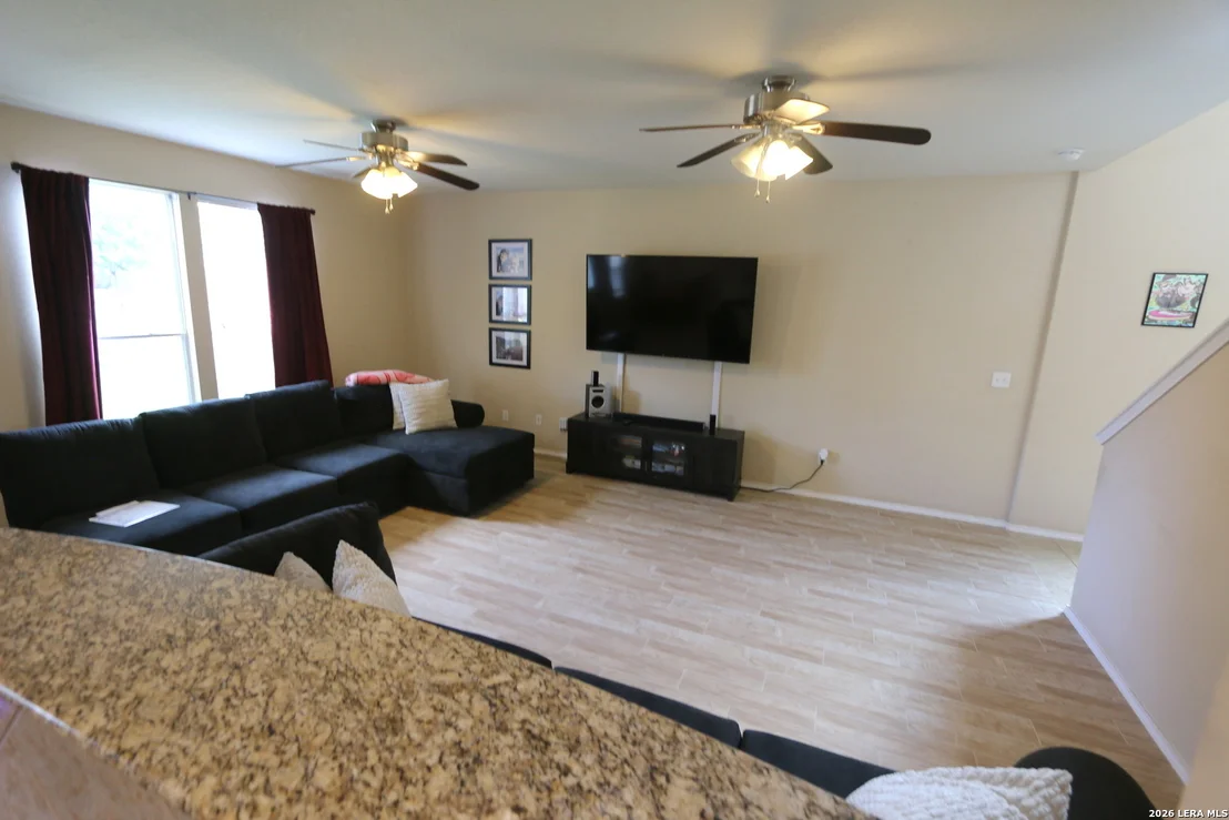Photo of 449 Auburn Park