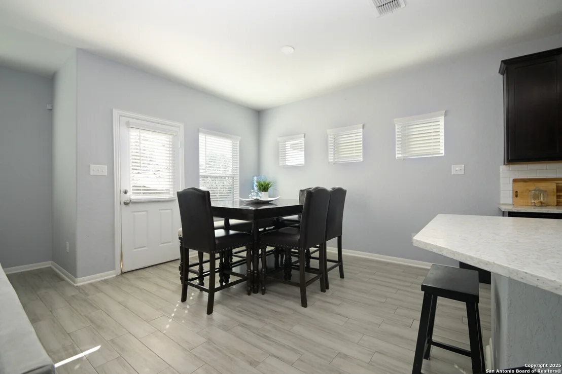 Photo of 11522 CLASSMORE GAP