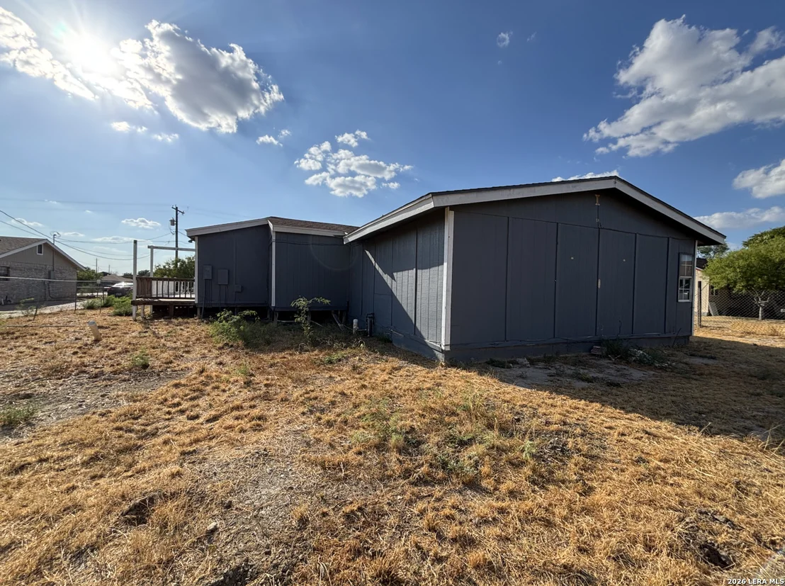 Photo of 3888 CROSS CREEK DR