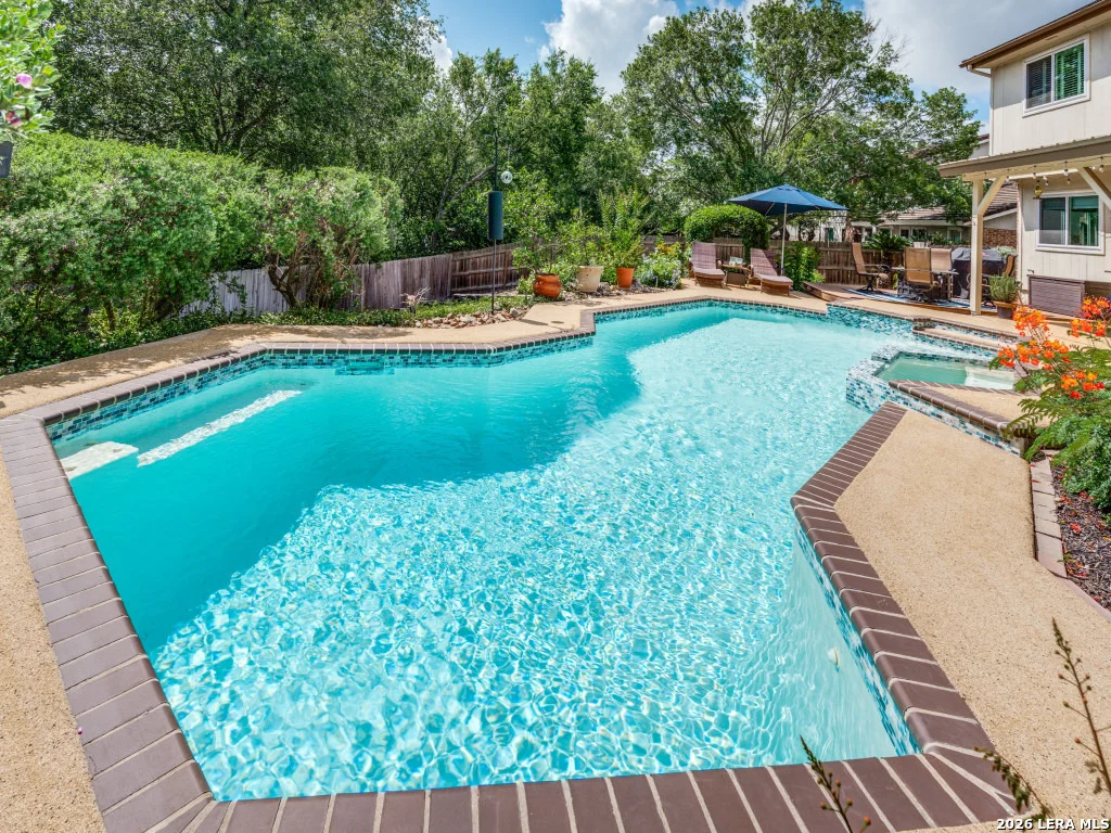 Photo of 2255 Encino Loop