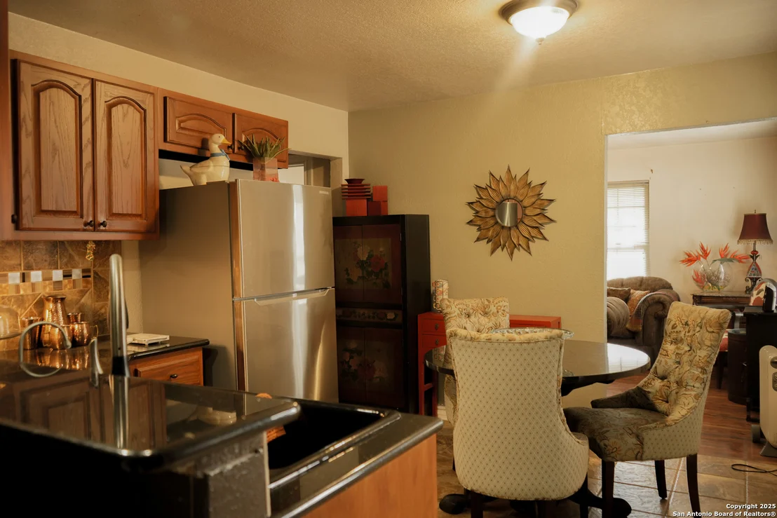 Photo of 323 Pletz