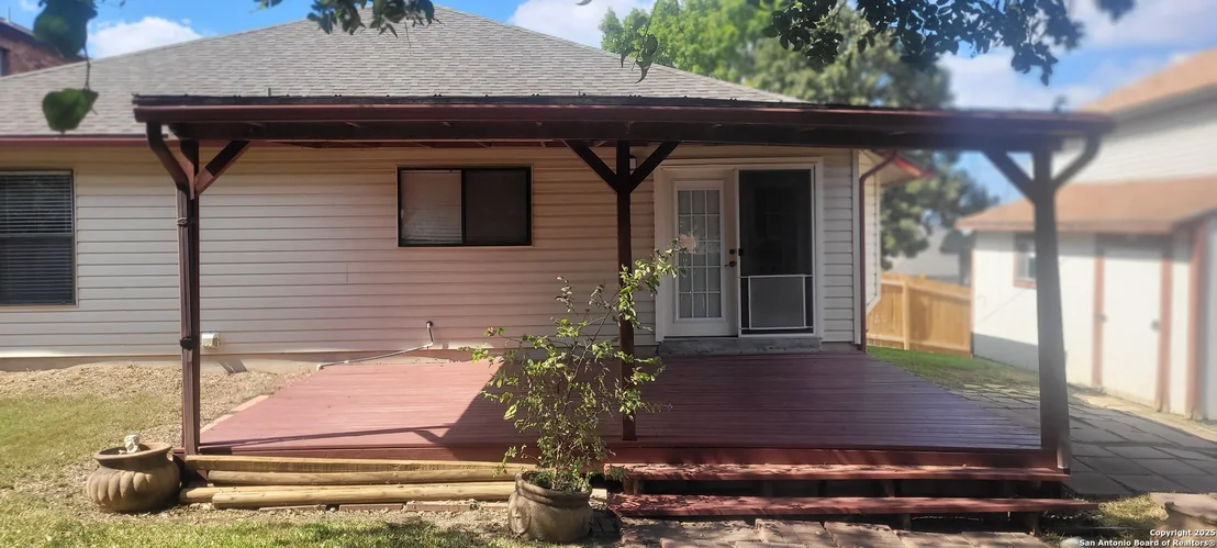 Photo of 7006 Raintree