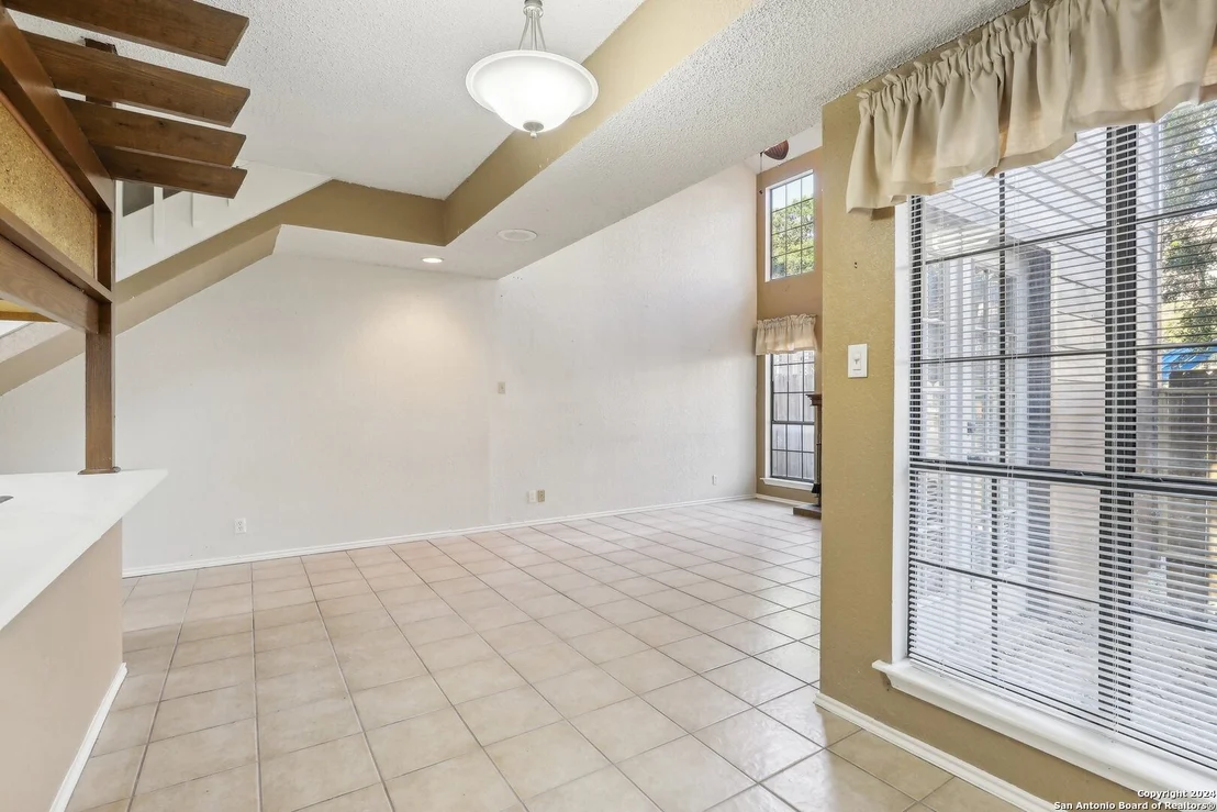 Photo of Unit 259 at 8633 DATAPOINT DR