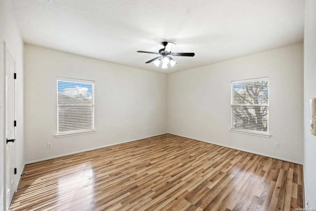 Photo of 316 Sparrow