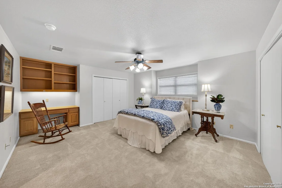 Photo of 1714 continental