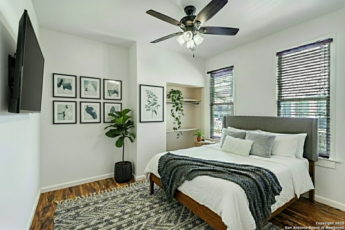 Photo of 418 Muncey