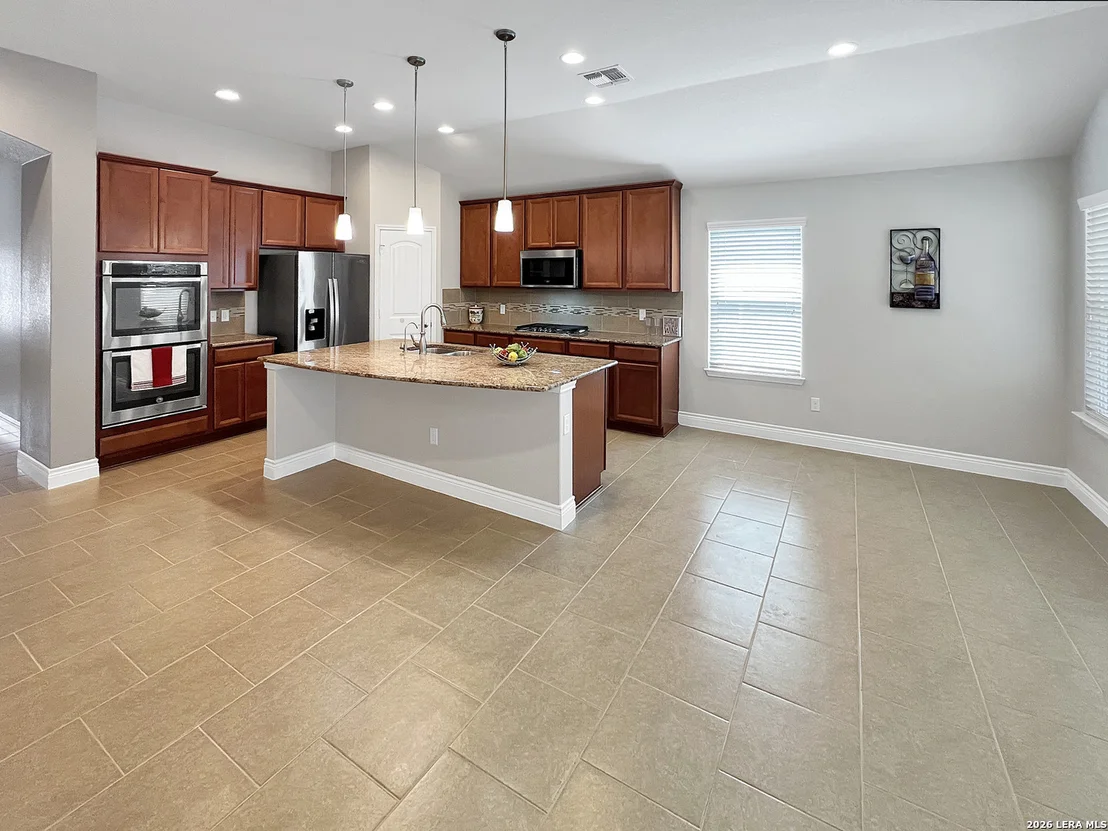 Photo of 12839 Laurel Brush