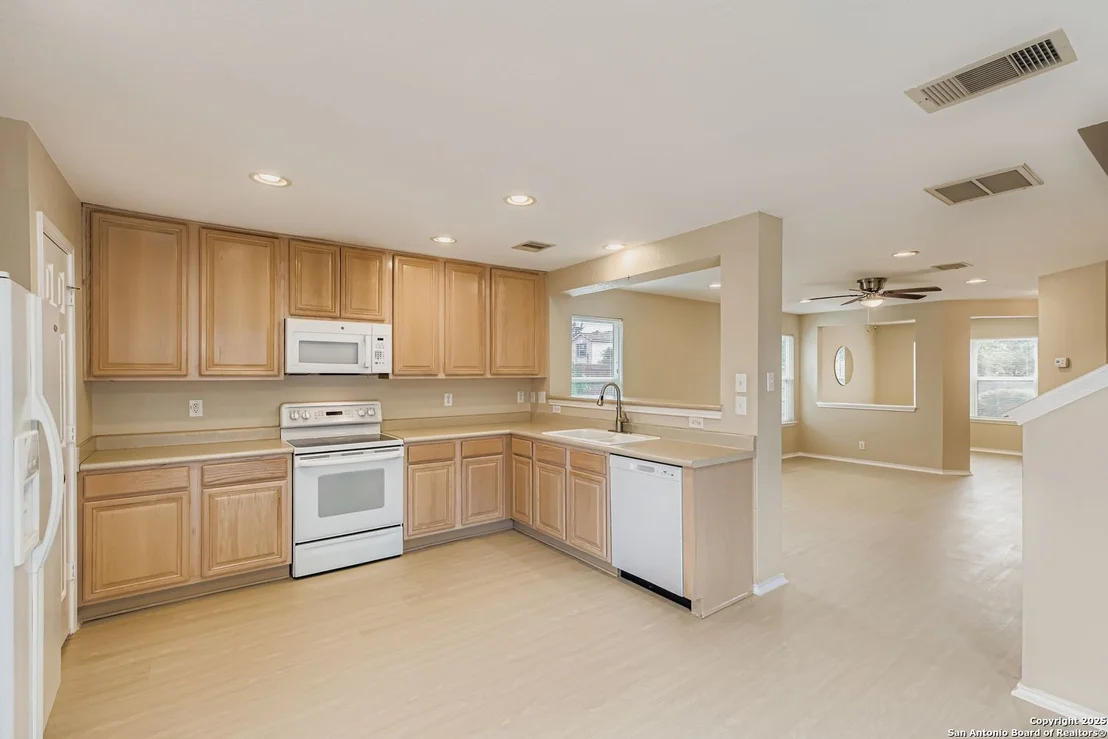Photo of 203 Adelaide Oaks