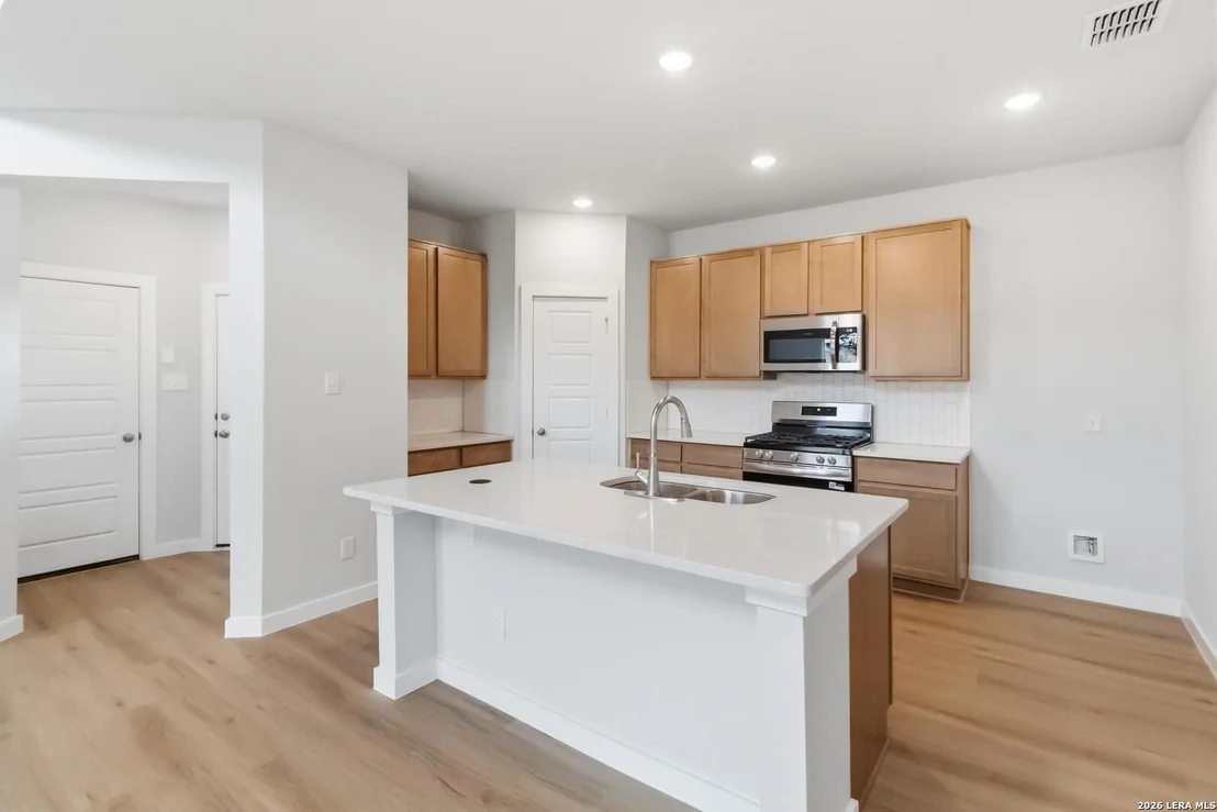 Photo of 619 River Run Way