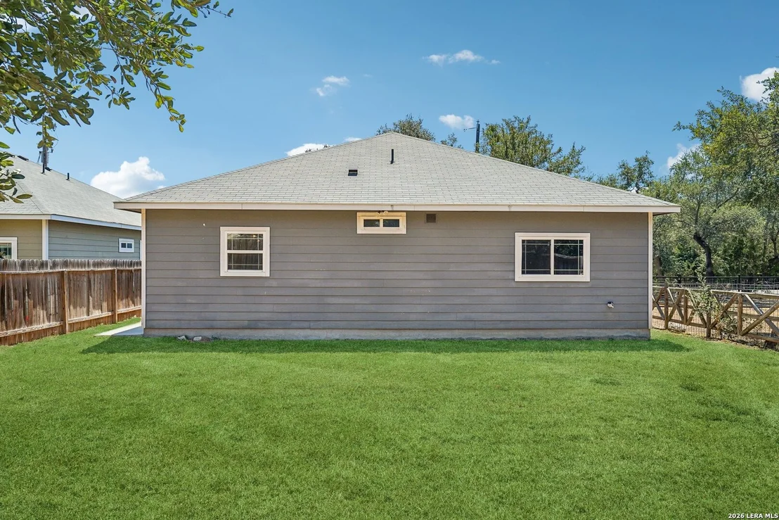 Photo of 1035 Cedar Grove Trail