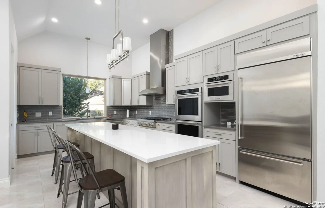 Photo of 28 BURNHAM GLN