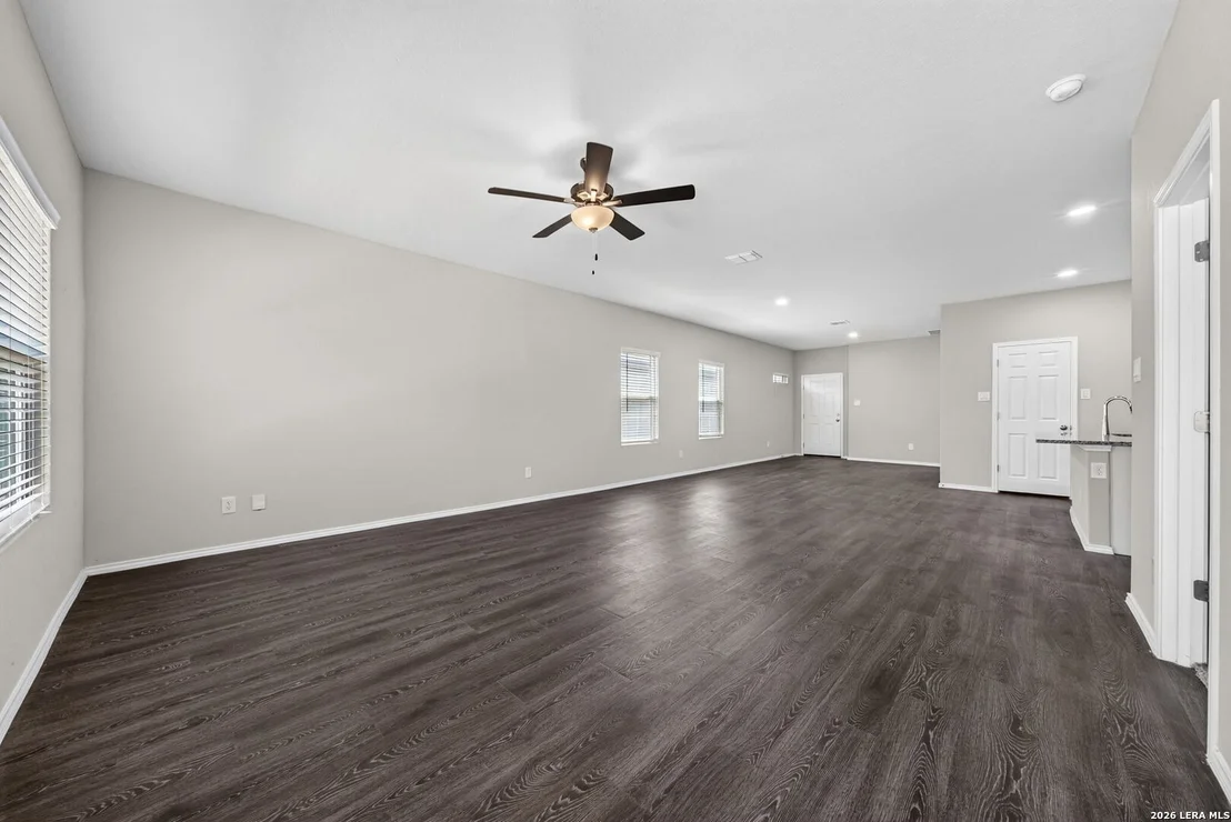 Photo of 3239 Farm Oak