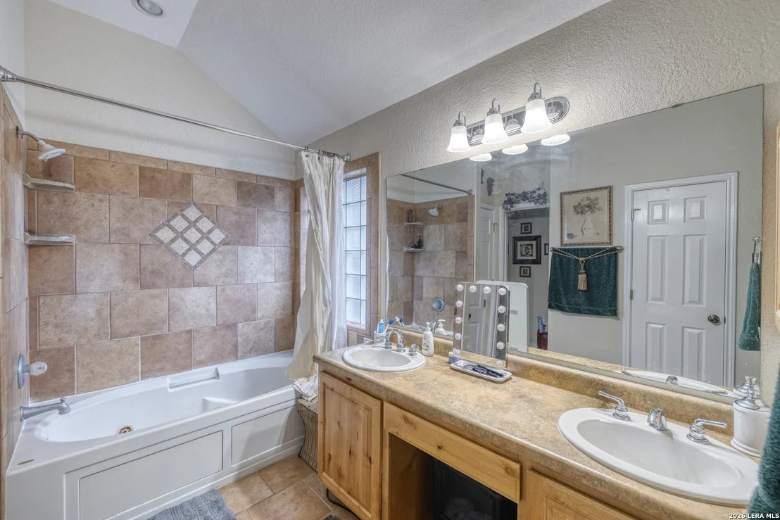 Photo of 1 CYPRESS CIR
