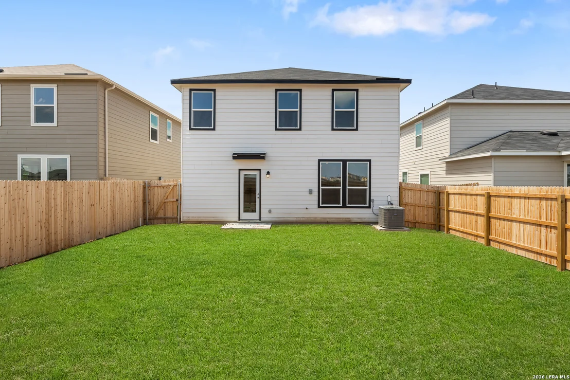 Photo of 13010 JEOPARDY AVENUE